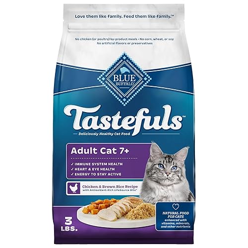 Blue Buffalo Tastefuls Mature Dry Cat Food for Adult Cats 7+, Made in the USA with Natural Ingredients, Chicken & Brown Rice Recipe, 3-lb. Resealable Bag